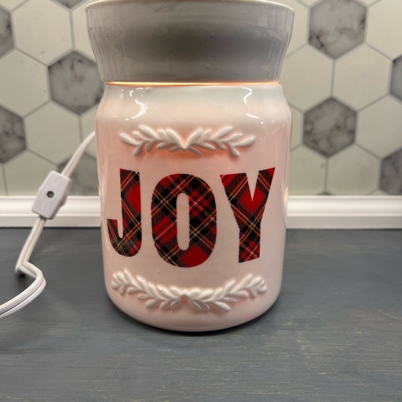 Christmas joy wax melt warmer - Picture 4 of 6